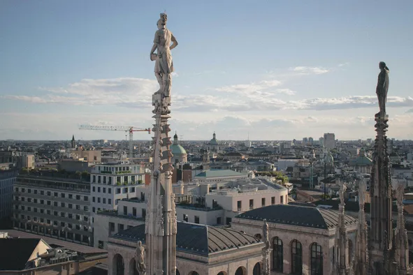 vista de la ciudad de milán