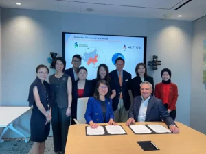 Signning Ceremony Group Picture Standard Chartered